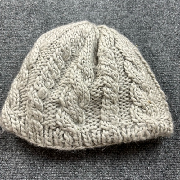 THE NORTH FACE Women’s Grey Knit Beanie Fur Fleece Lined One Size Fits Most - Picture 2 of 7